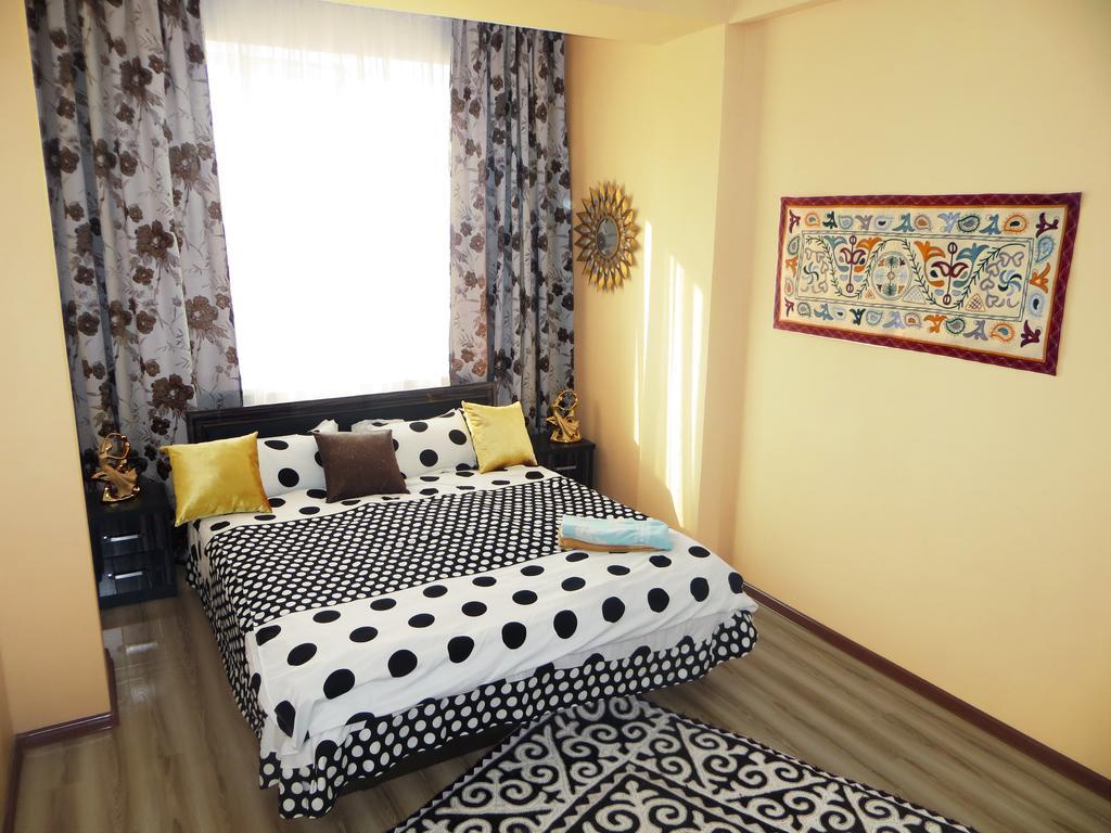 Bishkek Maximus Apartament 2 Eksteriør billede